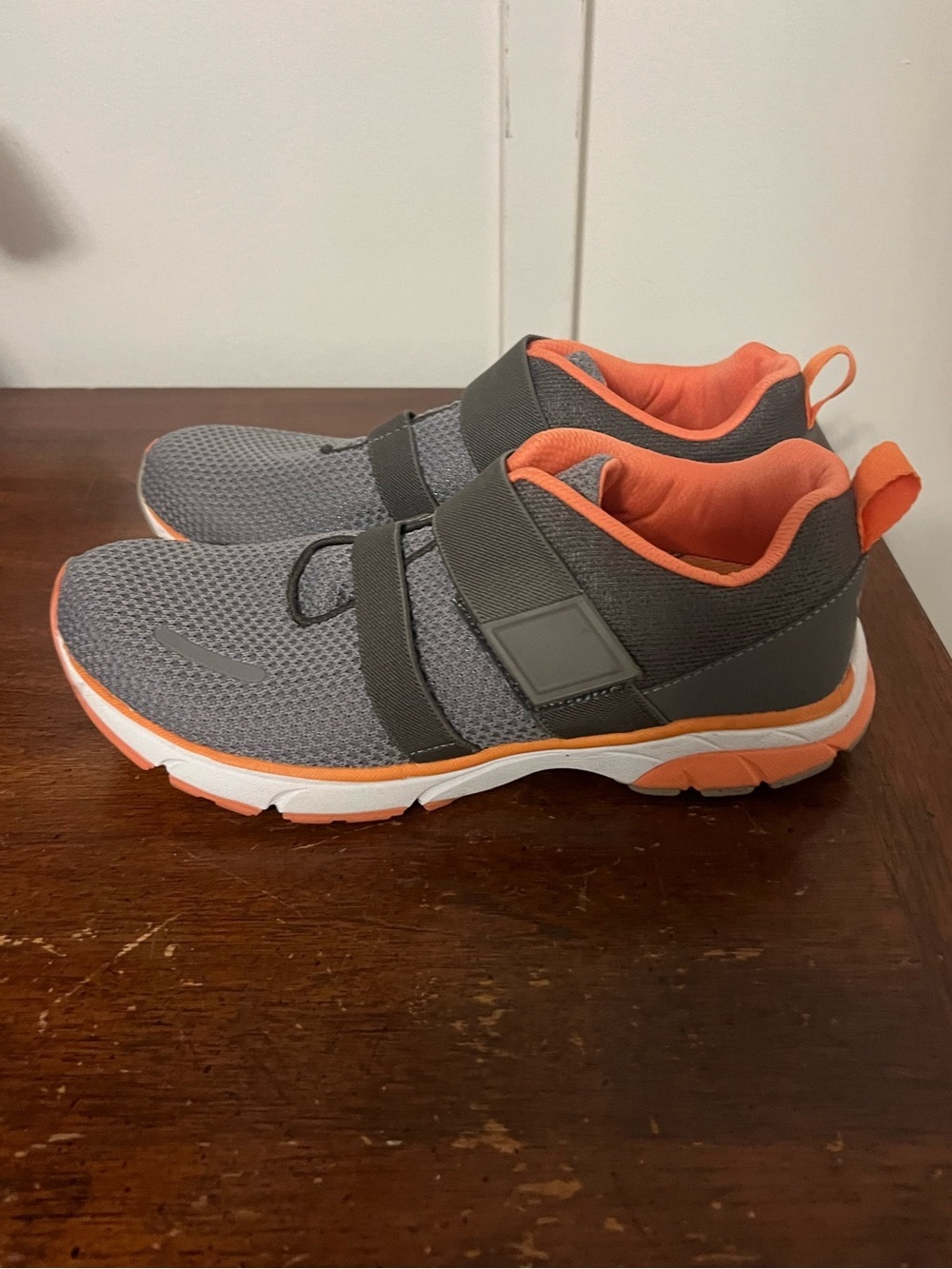 Vionic Shoes Womens 8 Milan Gray Orange Mesh Athletic Walking Sneaker Comfort - Picture 2 of 9